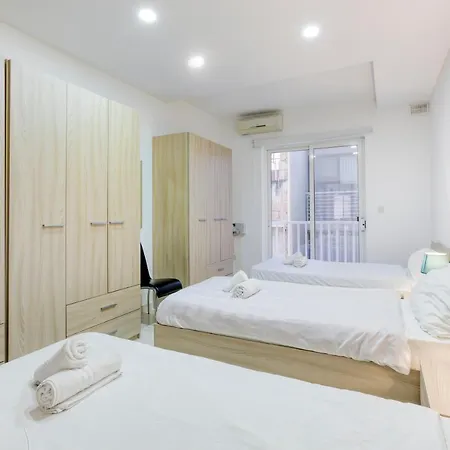 Charming 3br Sliema Apt Steps From The Promenade By 360 Estates Apartamento