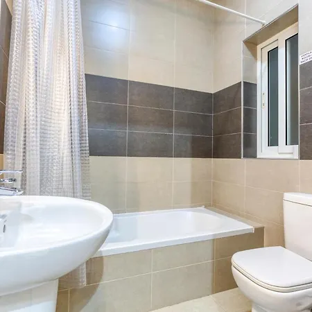 Apartamento Charming 3br Sliema Apt Steps From The Promenade By 360 Estates