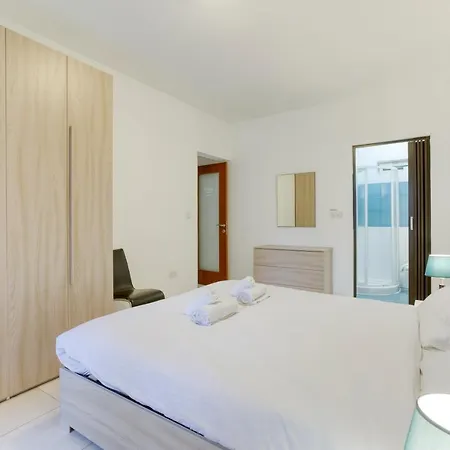 Charming 3br Sliema Apt Steps From The Promenade By 360 Estates