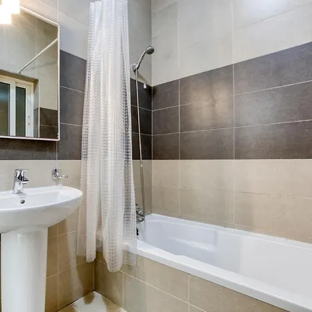 Charming 3br Sliema Apt Steps From The Promenade By 360 Estates * Сент-Полс-Бей