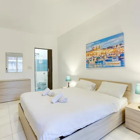 Charming 3br Sliema Apt Steps From The Promenade By 360 Estates Апартаменты Сент-Полс-Бей